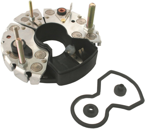F 032 136 832